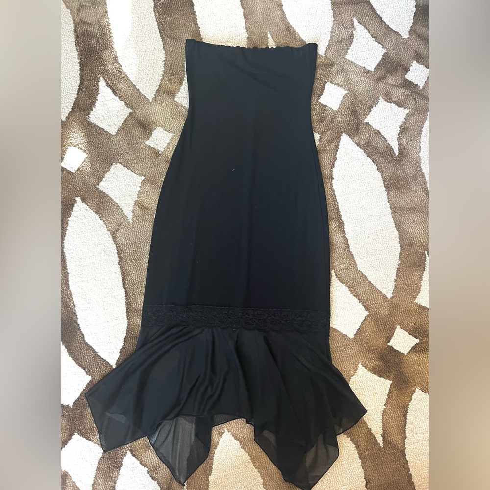 Black Midi Dress with Lace and Ruffle Hem